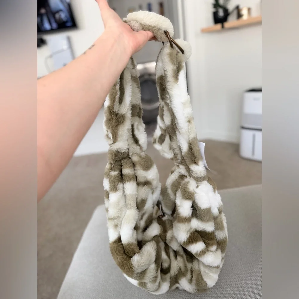 Koolaburra by UGG Pet Carrier NWT